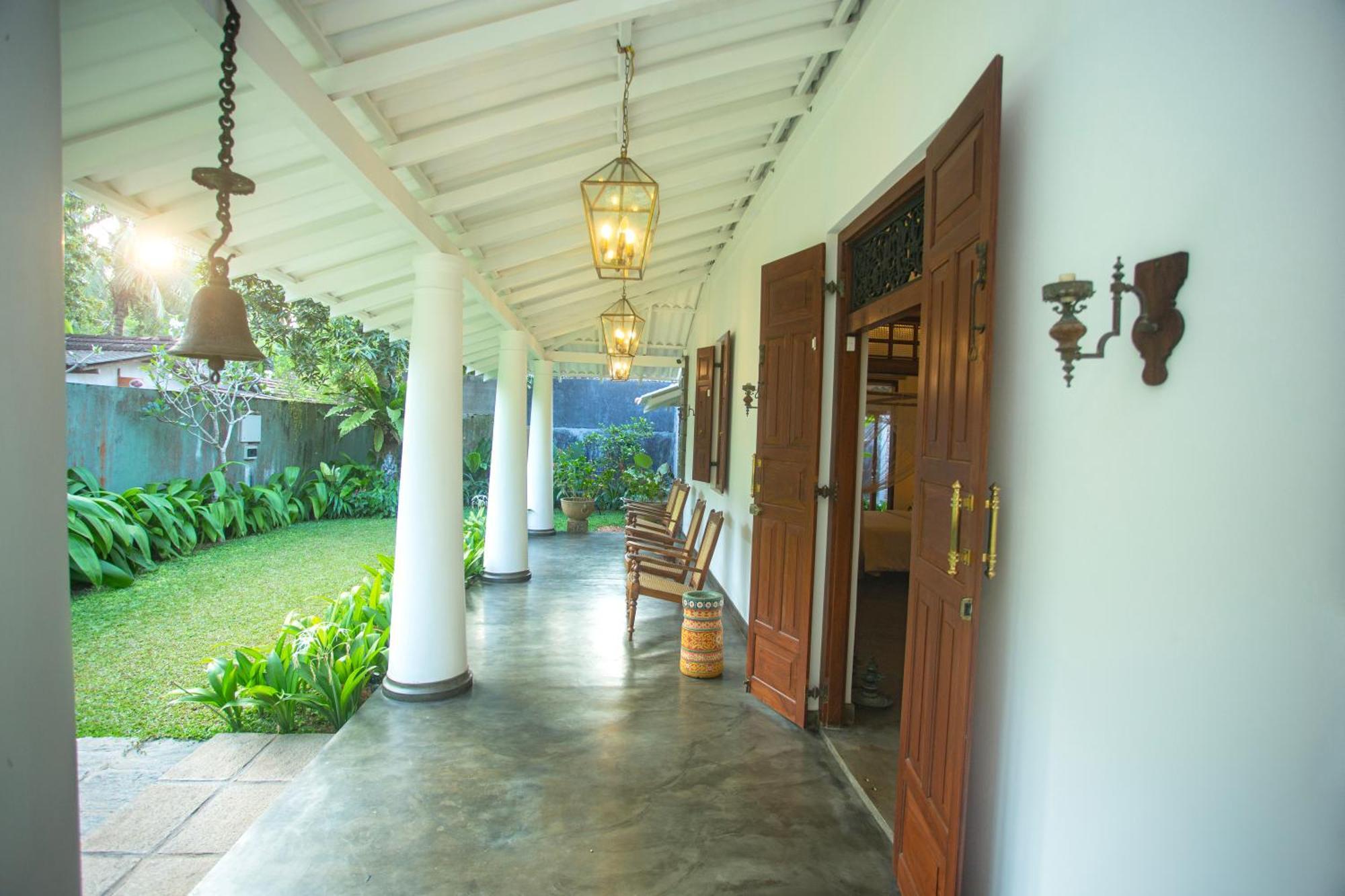 Dhyana Villa Амбалангода Екстериор снимка